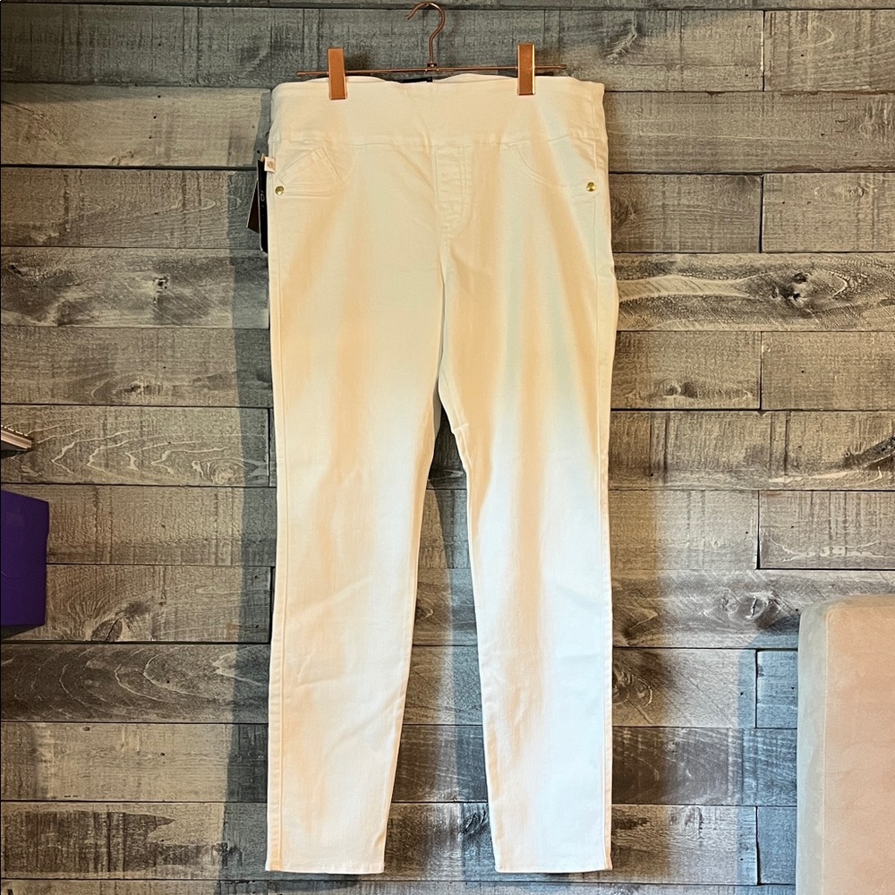 Rock & Republic Slim White Pull On Leggings
